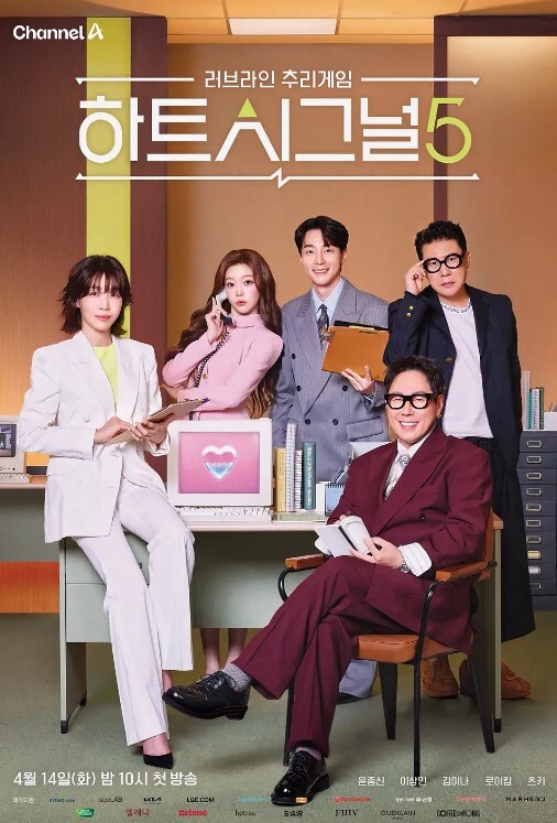 在客厅被哥哥拉进房间中出 S2：E8的! - APP影院