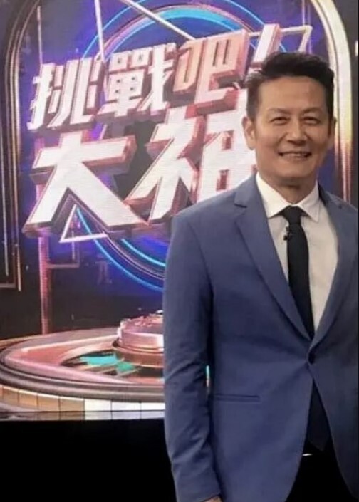 长相甜美身材细嫩 坐在身上舌吻摸奶调情 各种姿势爆草抽插呻吟 叫声淫荡诱惑！ - APP影院